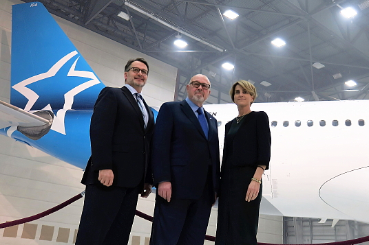 Air Transat célèbre son 30ème anniversaire, avec une nouvelle livrée et plus... 