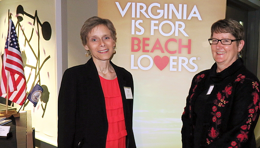 Barbara Simon et Christi Braginton  de la Corporation de Tourisme de la Virginie