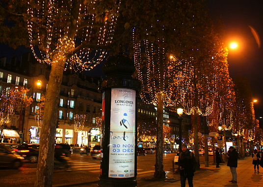 Noël dans la Ville Lumière (reportage)