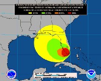 Katrina traverse le Sud de la  Floride faisant quatre morts mais peu de dégâts