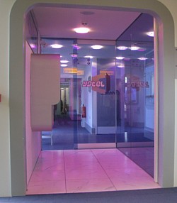 L'entrée du Yotel de l'aéroport de Gatwick ( archives jmv)