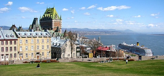 Le Costa Atlantica à Québec Le Costa Atlantica à Québec