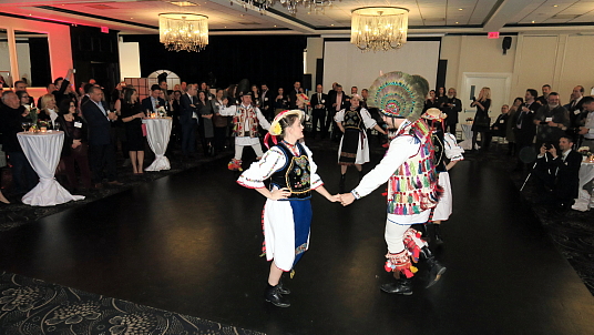 Air Canada célèbre son nouveau service vers la Roumanie  Air Canada célèbre son nouveau service vers la Roumanie