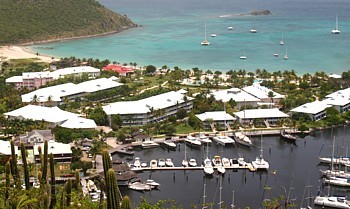 Vue du nouvel hôtel Radisson, situé à l' Anse Marcel. Vue du nouvel hôtel Radisson, situé à l' Anse Marcel.