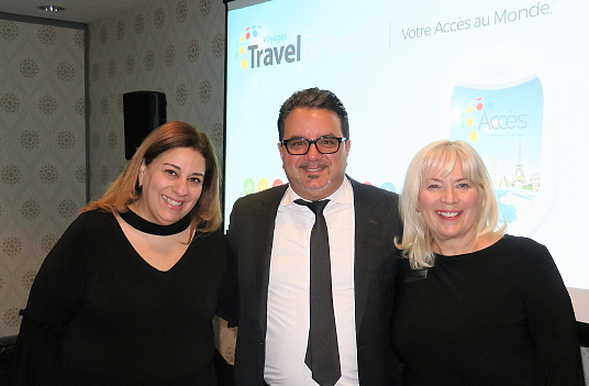 Nathalie Tanious v-p; Frank Marinis, PDG, et Lina Côté, directrice ventes Québec et Atlantique de TravelBrands