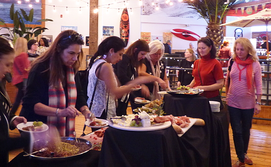 Soirée Surf et Vins réussie pour la Nouvelle-Aquitaine avec Bordeaux et Biarritz-Pays Basque