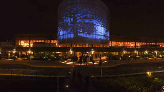 Le nouveau palais national des congrès du Costa Rica est une construction moderne et durable située à dix kilomètres de la ville trépidante, San José