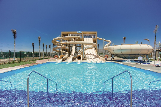 Sunwing annonce le nouveau design du Riu Santa Fe avec un parc aquatique Splash Water World