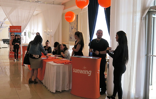 Sunwing lance 2018/2019 devant 420 personnes à Laval