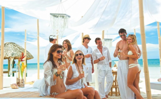 Solde pour les groupes aux Sandals et Beaches avec Vacances Air Canada Solde pour les groupes aux Sandals et Beaches avec Vacances Air Canada