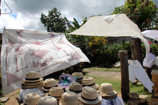 Trinidad est reconnue pour sa broderie et sa céramique