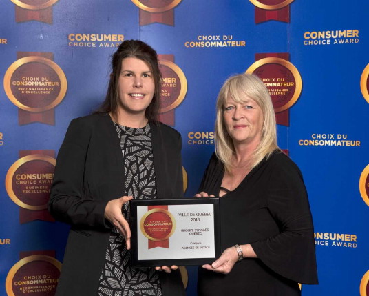 Mélanie Gilbert, conseillère en ressources humaines Groupe Voyages Québec et Johanne Doucet, directrice de succursale l’Agence par Groupe Voyages Québec. Mélanie Gilbert, conseillère en ressources humaines Groupe Voyages Québec et Johanne Doucet, directrice de succursale l’Agence par Groupe Voyages Québec.