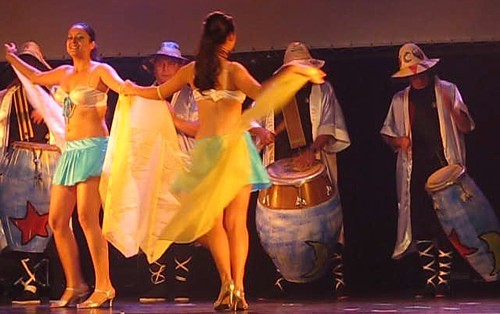 Canandes lance sa nouvelle brochure au théâtre Corona ! Canandes lance sa nouvelle brochure au théâtre Corona !