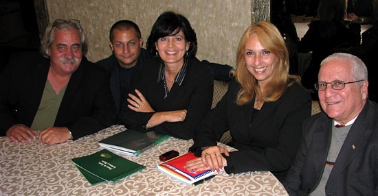 Ricardo Quintans Delgado de Cubatur; Javier Pena de Paradiso; Maria Antonia Sené Zayas et Tordenska Videl Novoa de Cubanacan et Laureano Cardoso Consul général de Cuba Ricardo Quintans Delgado de Cubatur; Javier Pena de Paradiso; Maria Antonia Sené Zayas et Tordenska Videl Novoa de Cubanacan et Laureano Cardoso Consul général de Cuba