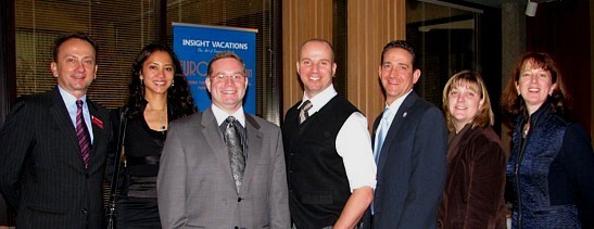 W. Paunic, v-p ventes Trafalgar; Marie-Anne MacRae, dir. com. The Travel Corporation (TTC), Jeff Element, prés. TTC; Brad Ford, prés. Contiki ; Cris David, prés. Insight Vacations; Lisa MacLean, marketing Contiki  et Michelle Grenier,dir. rég. TTC W. Paunic, v-p ventes Trafalgar; Marie-Anne MacRae, dir. com. The Travel Corporation (TTC), Jeff Element, prés. TTC; Brad Ford, prés. Contiki ; Cris David, prés. Insight Vacations; Lisa MacLean, marketing Contiki  et Michelle Grenier,dir. rég. TTC