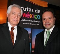 Edgardo Flores Rivas, Consul général du Mexique et Manuel Montelogo, directeur du CPTM. Edgardo Flores Rivas, Consul général du Mexique et Manuel Montelogo, directeur du CPTM.