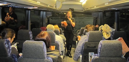 Au micro: Marie Claude Thériault responsable du développement des affaires dans la région de L’Est du Québec Au micro: Marie Claude Thériault responsable du développement des affaires dans la région de L’Est du Québec