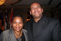 Harriett Smith, représentante de la Barbade à Montréal et Richard Sealy ministre du tourisme de la Barbade Harriett Smith, représentante de la Barbade à Montréal et Richard Sealy ministre du tourisme de la Barbade