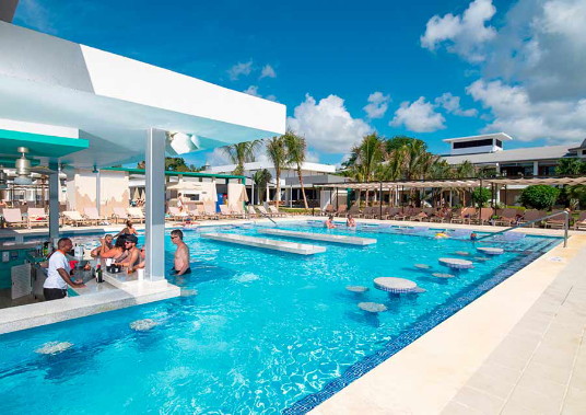 Le Riu Palace Tropical Bay rouvre ses portes à Negril après une rénovation complète