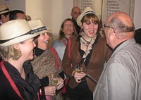Avec des membres de son fan club Avec des membres de son fan club
