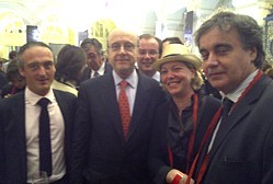 Le maire de Bordeaux Alain Juppé et Armelle Tardy-Joubert directeur Canada d'Atout france Le maire de Bordeaux Alain Juppé et Armelle Tardy-Joubert directeur Canada d'Atout france
