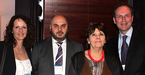 Nadine Droulans, communication tourisme Wallonie-Bruxelles au Québec; Christos Doulkeridis, Ministre-président du gouv. francophone bruxellois; Viviane Jacobs, Dir. gén.Office de promotion du tourisme; Charles Morin, v-p ventes mondiales Air Canada Nadine Droulans, communication tourisme Wallonie-Bruxelles au Québec; Christos Doulkeridis, Ministre-président du gouv. francophone bruxellois; Viviane Jacobs, Dir. gén.Office de promotion du tourisme; Charles Morin, v-p ventes mondiales Air Canada
