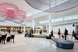 Le Terminal 2 de San Francisco rouvre ses portes : '' l'aérogare du futur '' Le Terminal 2 de San Francisco rouvre ses portes : '' l'aérogare du futur ''