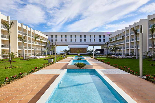 RIU présente le Riu Palace Baja California, un hôtel luxueux et avant-gardiste