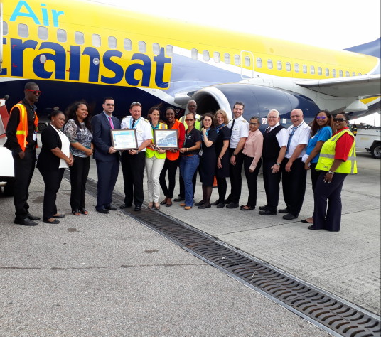 Air Transat célèbre son retour vers l’île de Saint-Martin