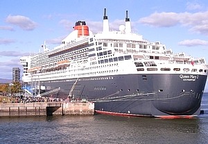 Le Queen Mary II à Québec