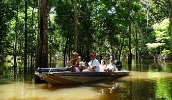 Avec Caroline Putnoki l'Amazonie se rapproche du Québec Avec Caroline Putnoki l'Amazonie se rapproche du Québec