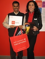Mohan Nanthakumar, de Carlson Marketing Travel et Dianne Pedroso de Vacances Air Canada Mohan Nanthakumar, de Carlson Marketing Travel et Dianne Pedroso de Vacances Air Canada