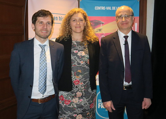 Florent Dubreuil, gérant des ventes et des évènements de Clos Lucé Parc Leonardo da Vinci, Mélanie Paul-Hus, directrice d'Atout France au Canada et Marc Richet, directeur général du Comité Régional du Tourisme de Centre-Val de Loire.