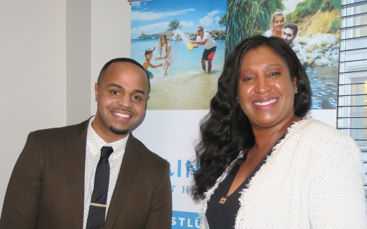 Andrew Ricketts, responsable des relations publiques au Canada et Tiffany Howard, CEO du Saint Lucia Tourism Authority