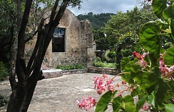 Parmi les joyaux historiques d'Antigua, l'hotel-musée Casa Santo Domingo occupe le site d'un ancien monastère