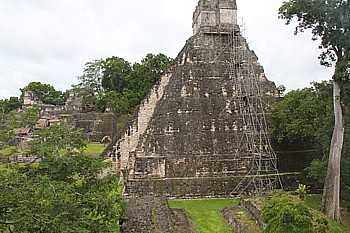 Le Guatemala: Pour découvrir les Mayas d'hier et d'aujourd'hui...(reportage) Le Guatemala: Pour découvrir les Mayas d'hier et d'aujourd'hui...(reportage)