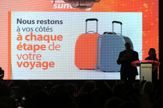 Quatre cent agents au lancement de Sunwing à Laval. !