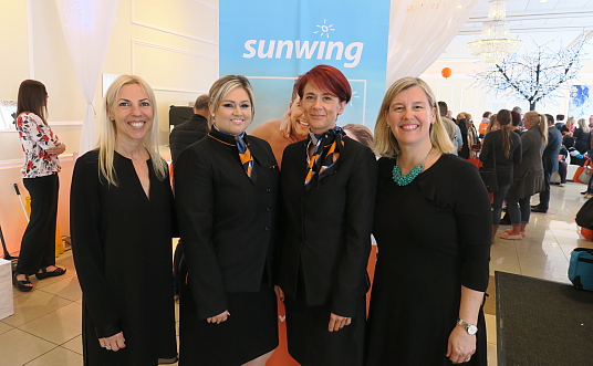 Quatre cent agents au lancement de Sunwing à Laval. !