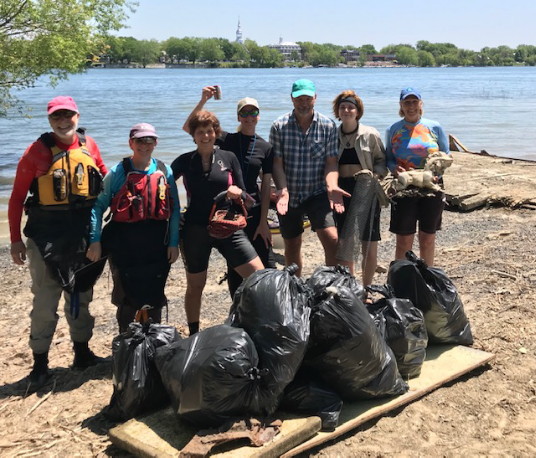 Corvée de nettoyage aux îles de Boucherville  : arrêt sur images 