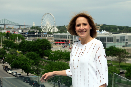 Louise Fecteau, directrice commercialisation, Québec & Ottawa Louise Fecteau, directrice commercialisation, Québec & Ottawa