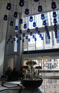 Le lobby de l'hôtel W.