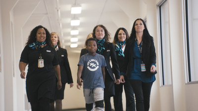 WestJet et 'Repaires jeunesse du Canada' s'unissent pour partager la gentillesse WestJet et 'Repaires jeunesse du Canada' s'unissent pour partager la gentillesse