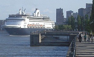 Le Maasdam de la HAL à Montréal