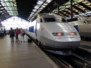 La SNCF lance le compte à rebours du TGV Est