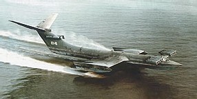 Mi-navire, mi-avion, l'ekranoplane se cherche un futur Mi-navire, mi-avion, l'ekranoplane se cherche un futur