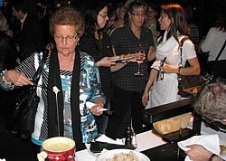 Fondue, raclette et délices charcutiers étaient au programme Fondue, raclette et délices charcutiers étaient au programme