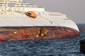 Le Costa Concordia sera remis à flot