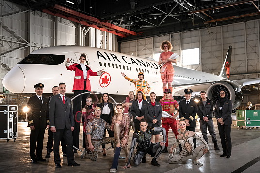 Air Canada et le Cirque du Soleil annoncent un partenariat international (Groupe CNW/Air Canada)