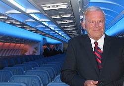 Allen B. Graham, président de Transat Canada et président-directeur général d’Air Transat.
