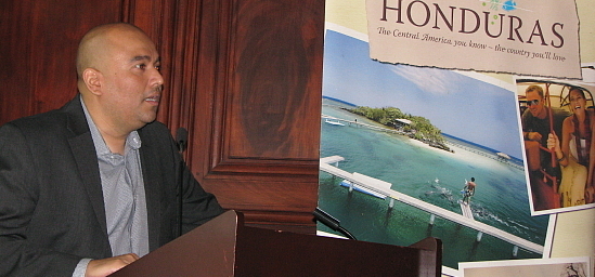 Mario Aguirre, responsable du tourisme du Honduras pour l'Amérique du Nord Mario Aguirre, responsable du tourisme du Honduras pour l'Amérique du Nord